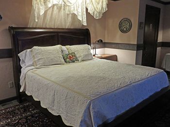Stone Chalet B&B Inn And Event Center Ανν Άρμπορ Εξωτερικό φωτογραφία