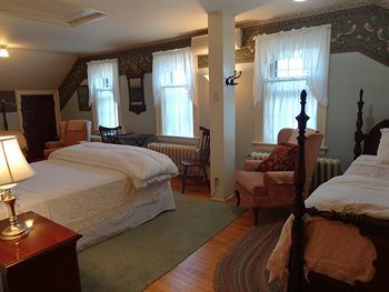 Stone Chalet B&B Inn And Event Center Ανν Άρμπορ Εξωτερικό φωτογραφία