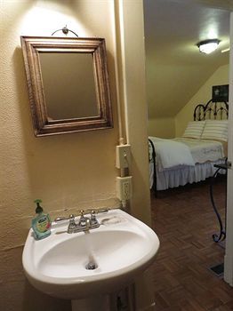 Stone Chalet B&B Inn And Event Center Ανν Άρμπορ Εξωτερικό φωτογραφία